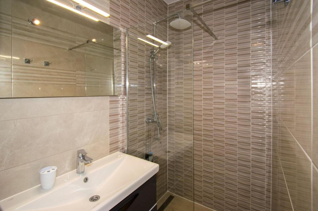 Apartman M In Премантура Екстер'єр фото